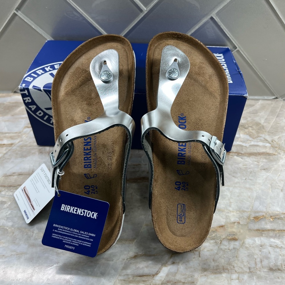 Birkenstock Women's Silver Gisela sandals size 40 (US size 9). BRAND NEW
